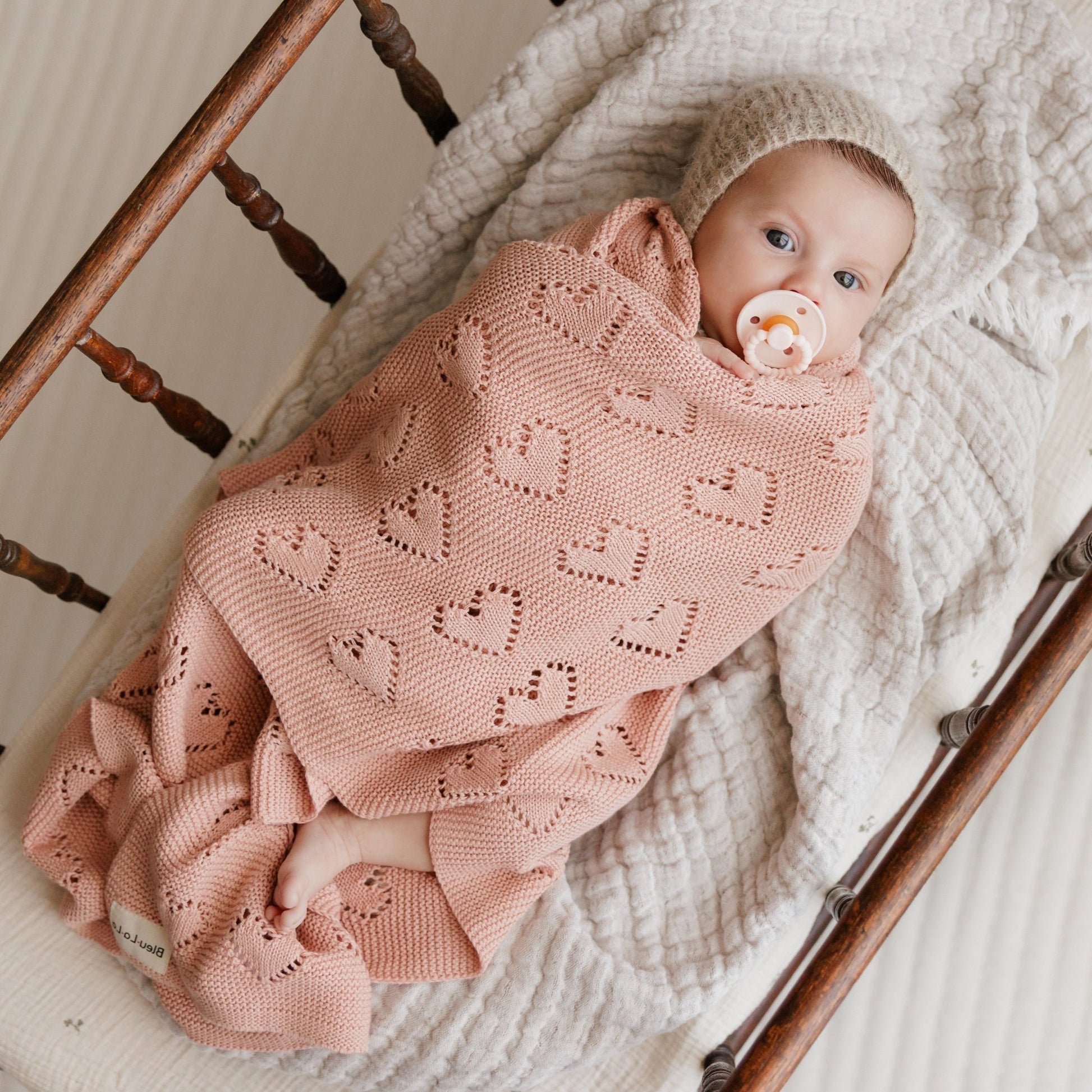 100% Cotton Luxury Knit Heart Swaddle Baby Blanket - Bright House