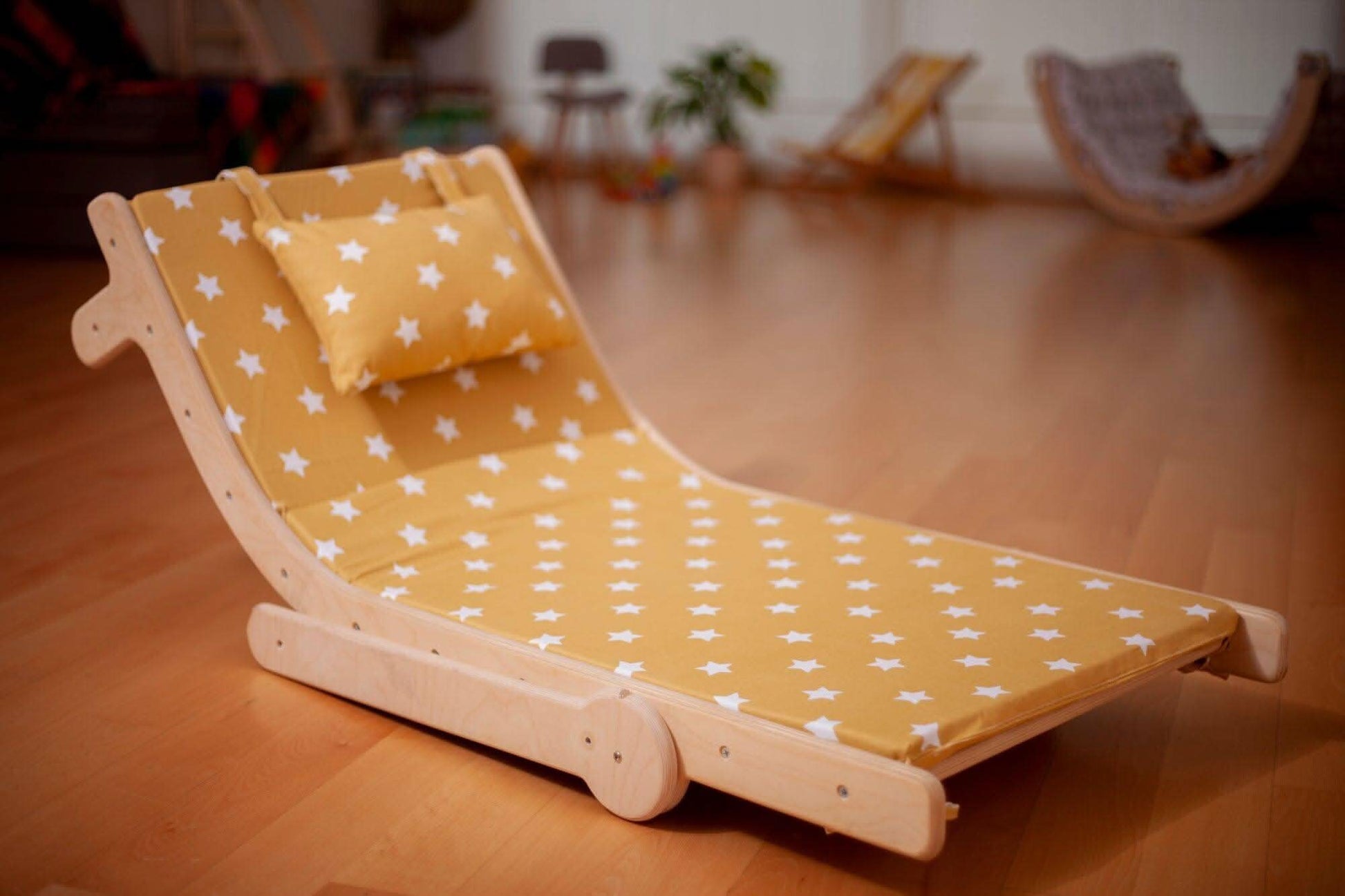 Adjustable Lounge Chair with Comfy Pad for Kids - Bright House