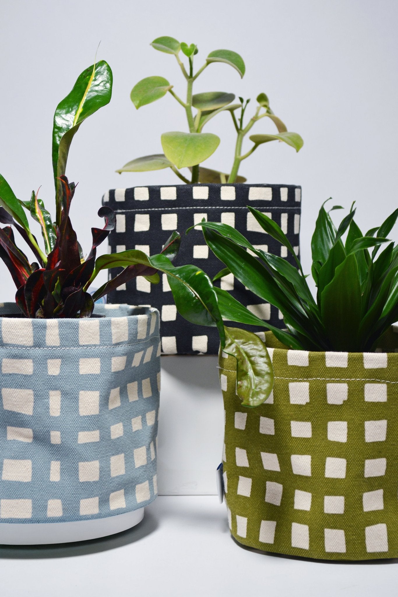 Grid Round Bin/Canvas Planter - Bright House