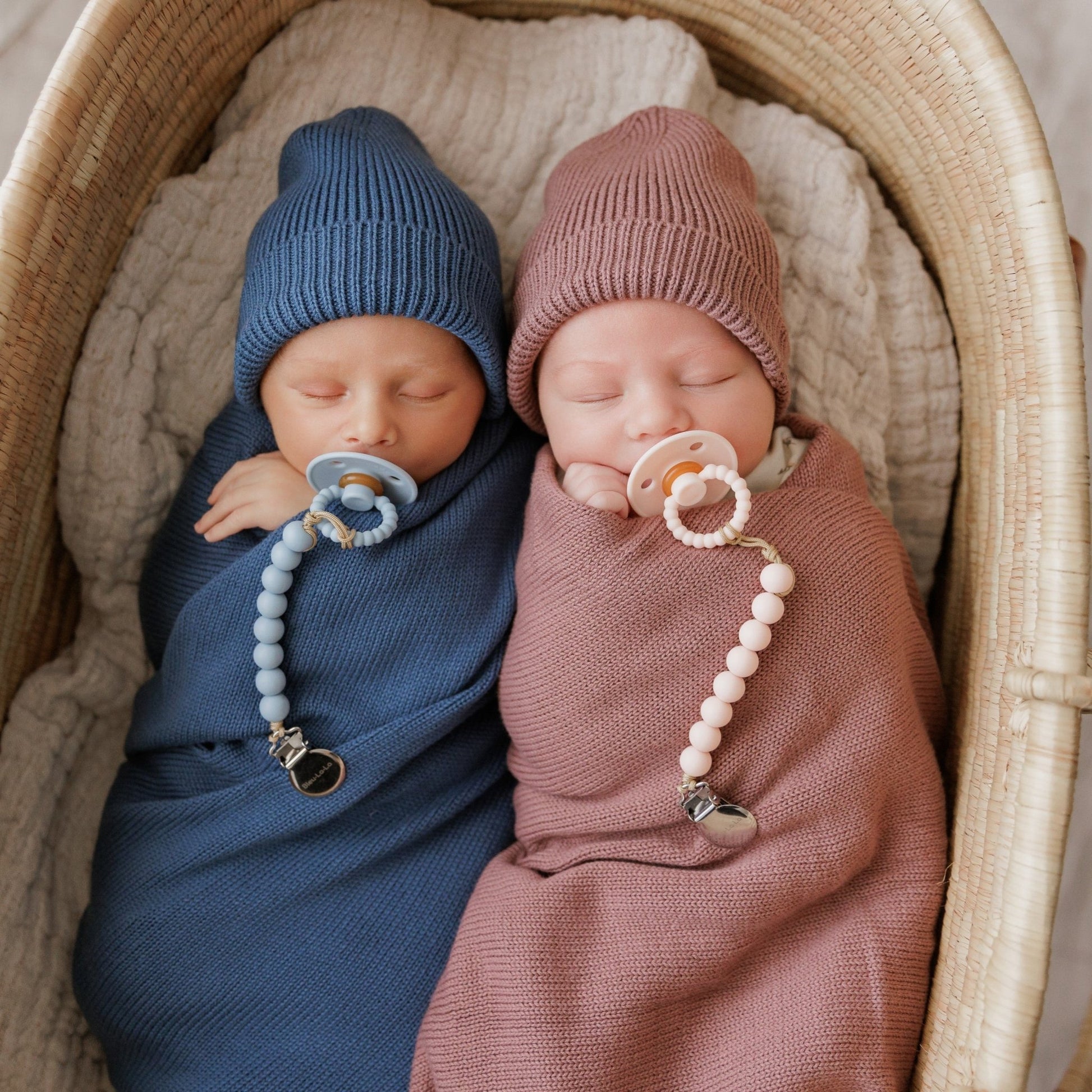 Luxe Collection 100% Organic Cotton Luxury Knit Baby Blanket + Hat Set with Gift Box - Bright House