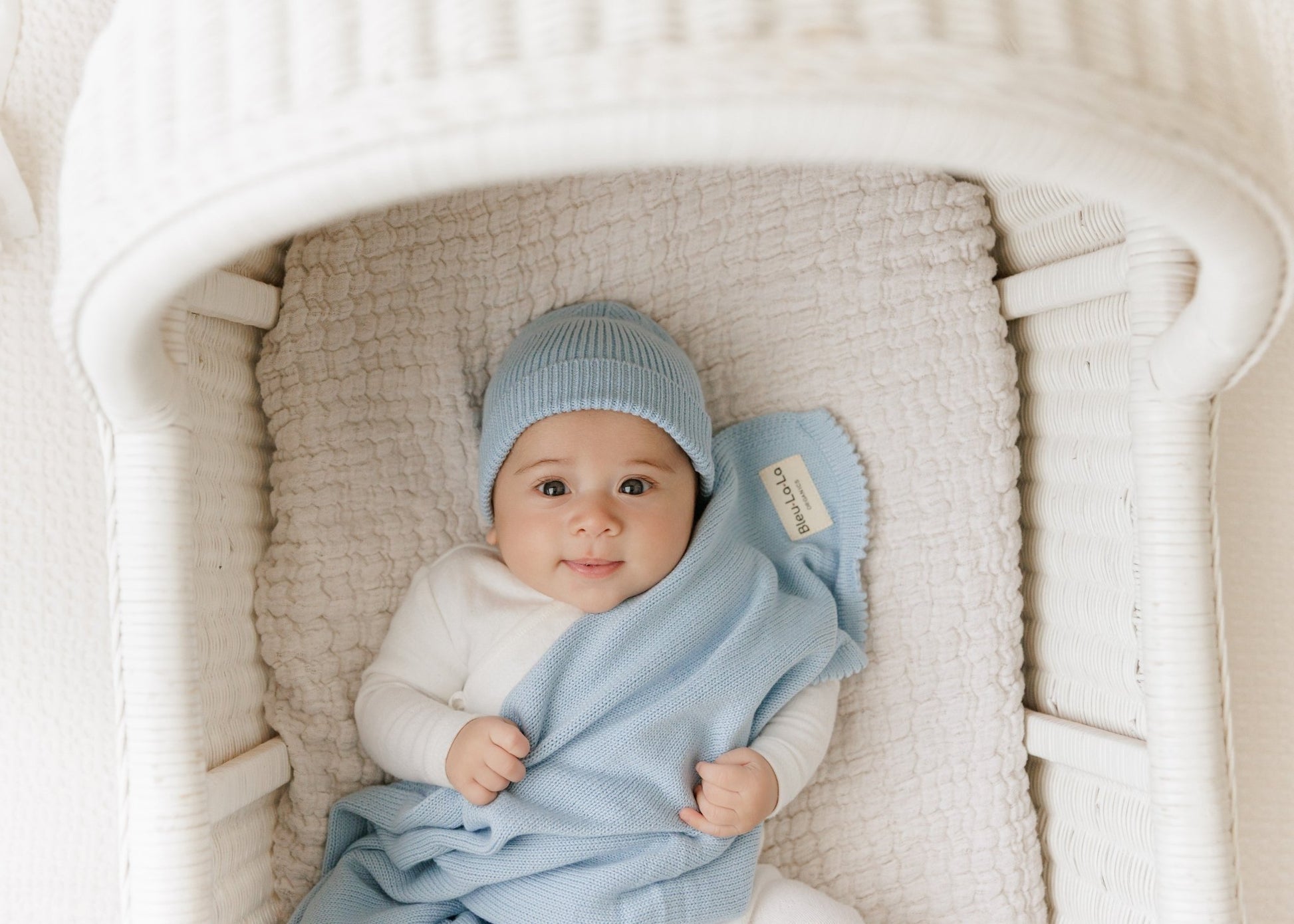 Luxe Collection 100% Organic Cotton Luxury Knit Baby Blanket + Hat Set with Gift Box - Bright House