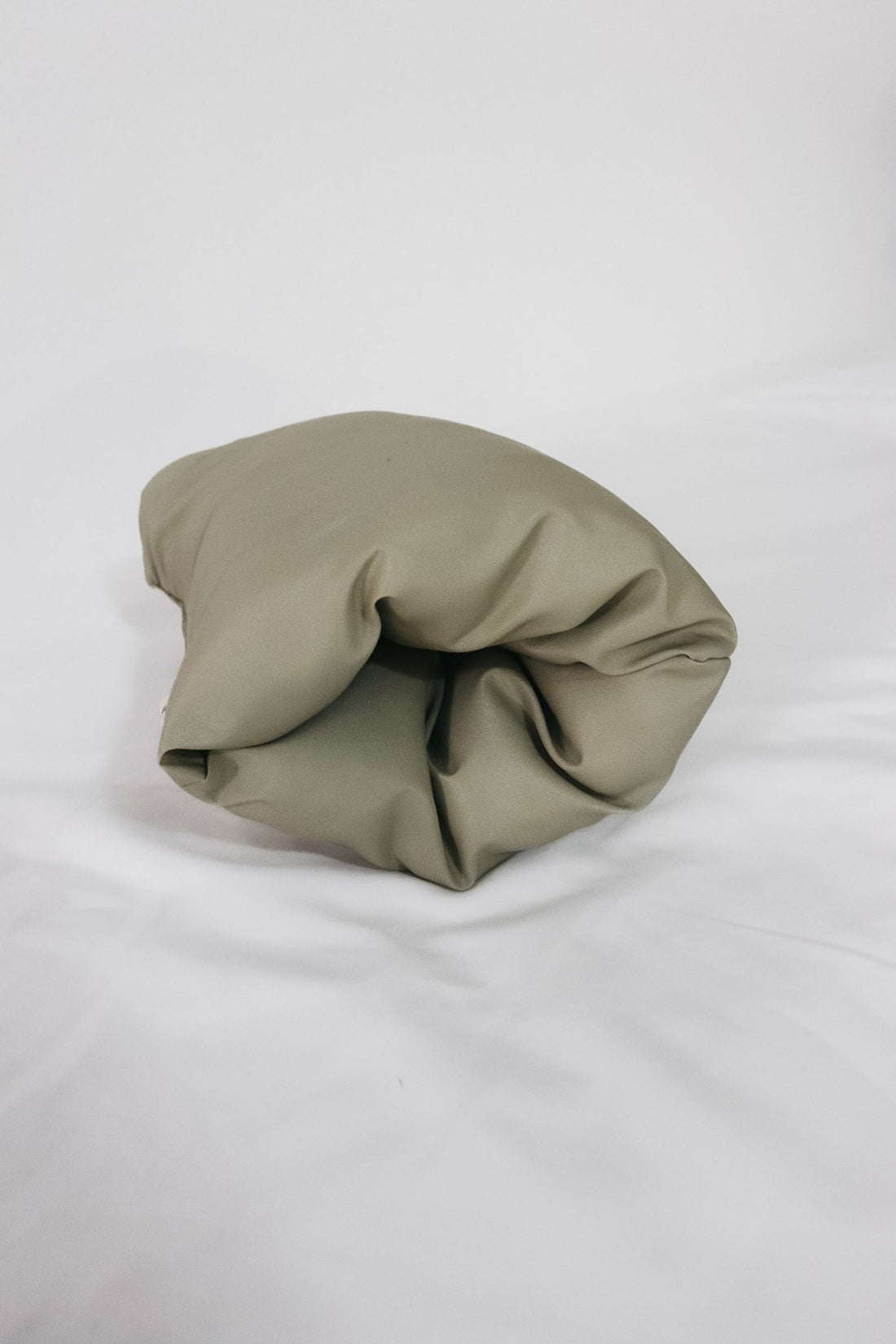 Meadow Wipeable Cradle Arm Pillow - Bright House