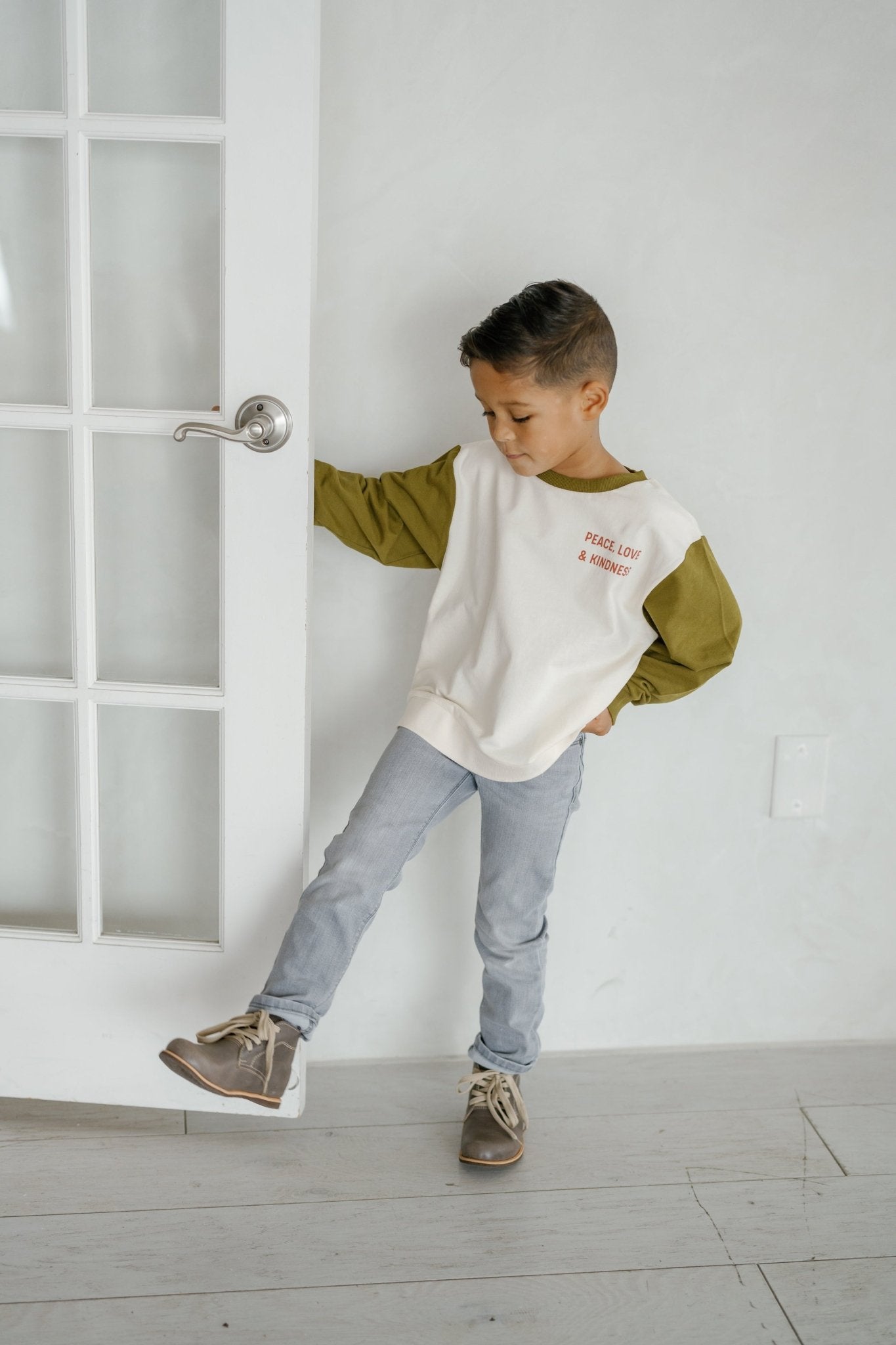 Peace, Love and Kindness Pullover - Bright House