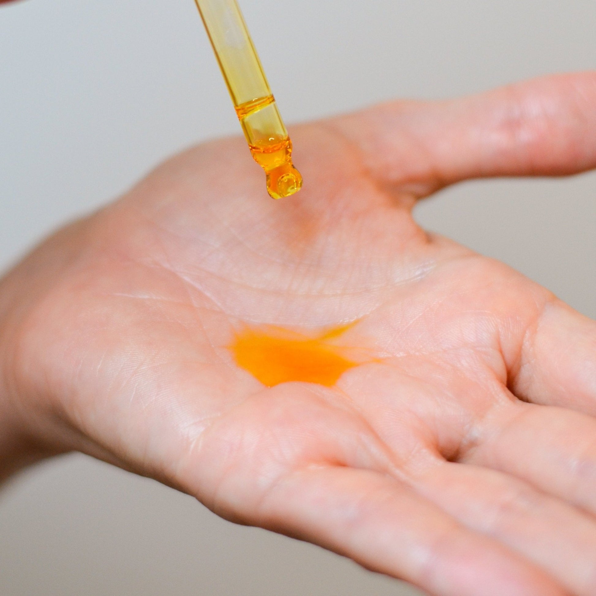 Pomegranate Glow Natural Skin Protecting Serum - Bright House