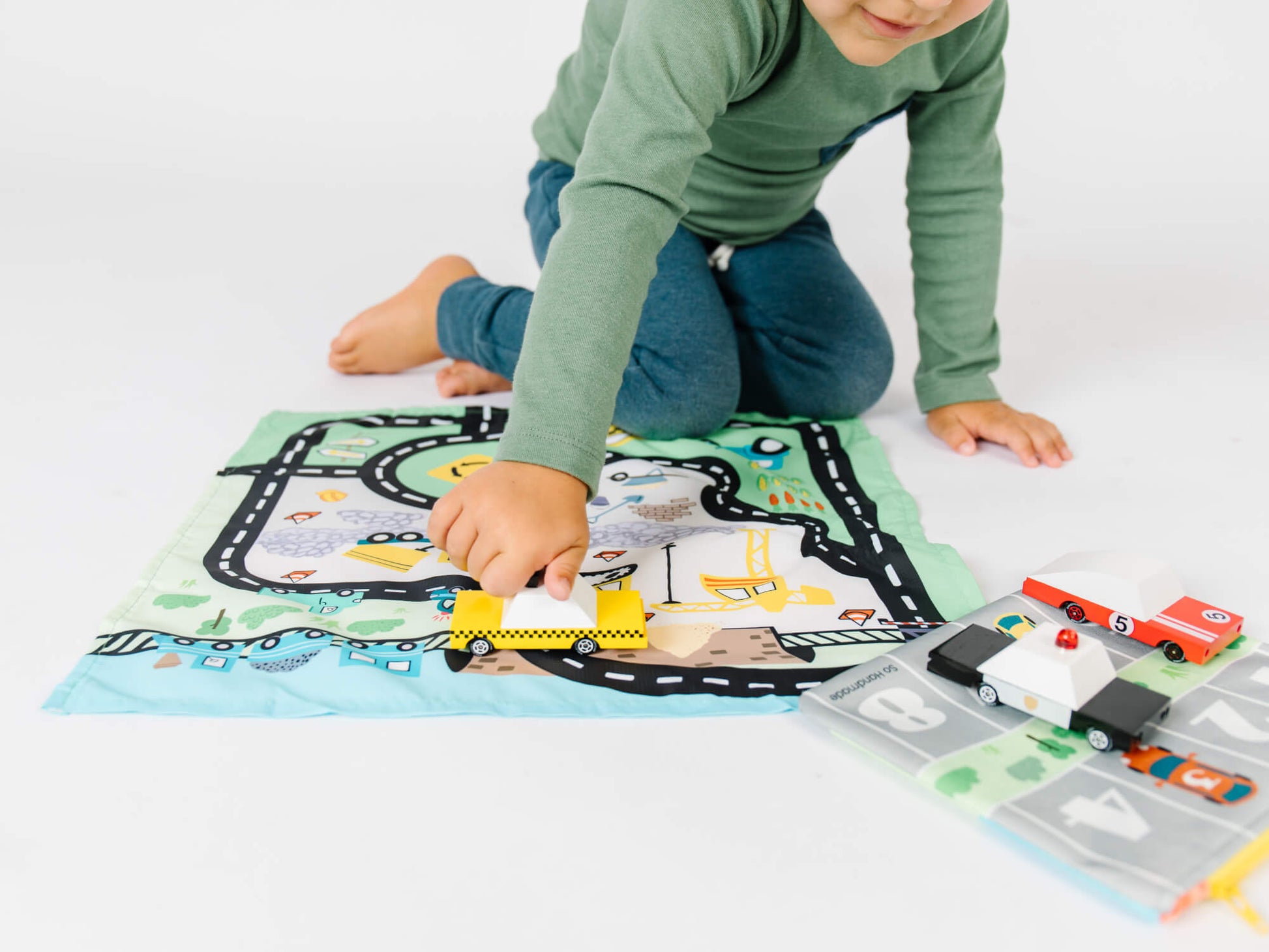 Toy Car Mat & Pouch: All - in - one Travel Entertainment! - Bright House